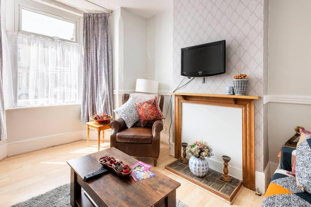 Travellers' Choice In Harwich-Essex Villa Eksteriør billede