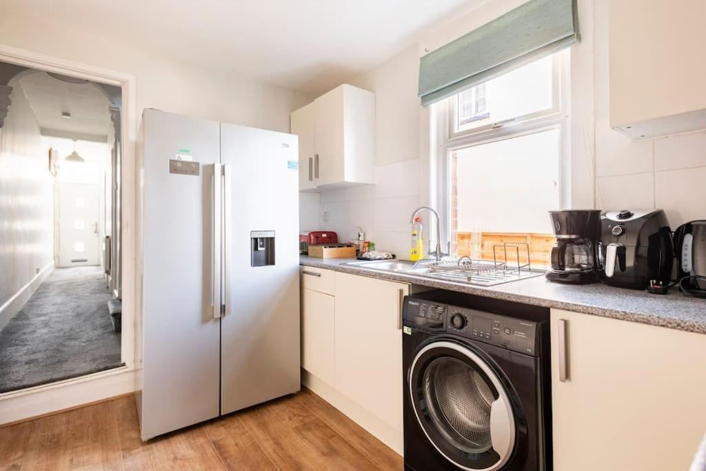 Travellers' Choice In Harwich-Essex Villa Eksteriør billede